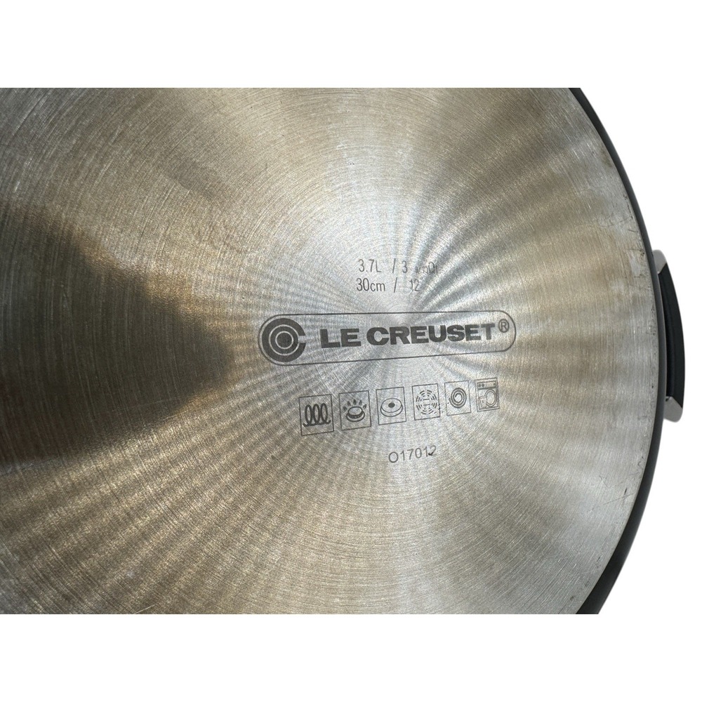 Le Creuset 12" 30cm Nonstick Saute Pan w/ Lid 3.7L Double Handle EUC - Picture 12 of 16